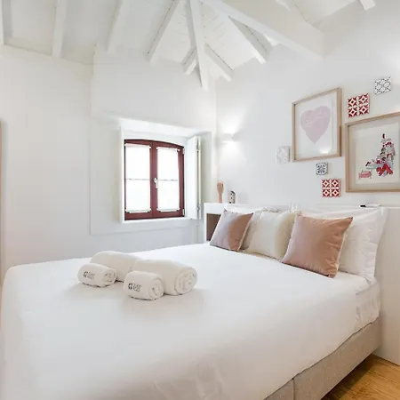 Casa de hóspedes Guestready - Clerigos Tiles House *